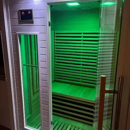 Glamour Equipe Avec Balneo Et Sauna Διαμέρισμα Νανσύ