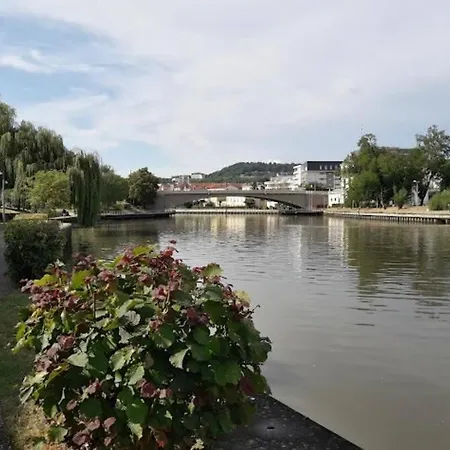 Glamour Equipe Avec Balneo Et Sauna Appartamento Nancy