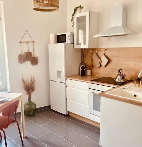 Appartamento Glamour Equipe Avec Balneo Et Sauna *