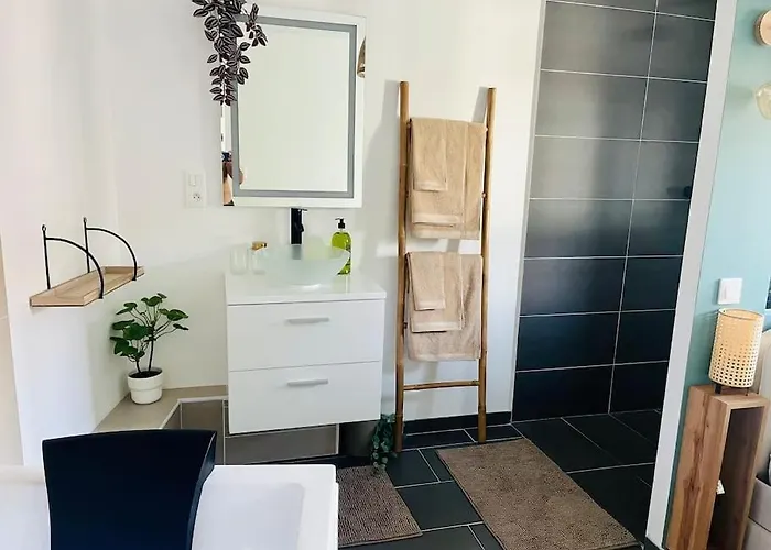 Glamour Equipe Avec Balneo Et Sauna