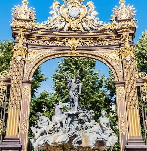 Apartmán Glamour Equipe Avec Balneo Et Sauna Nancy